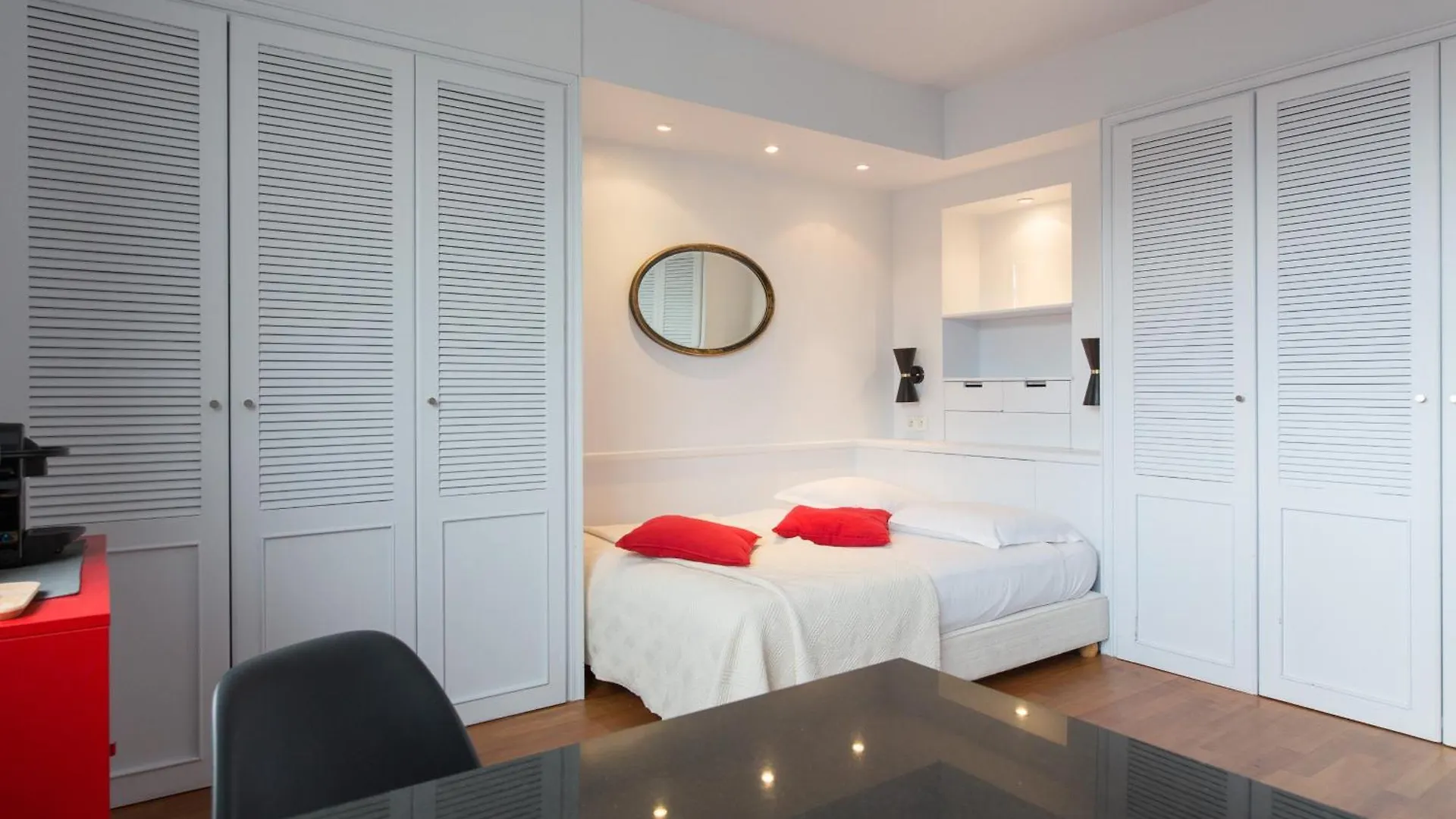 Agence des Résidences - Appartements privés du Grand Hotel - Standard Cannes 0*,  France