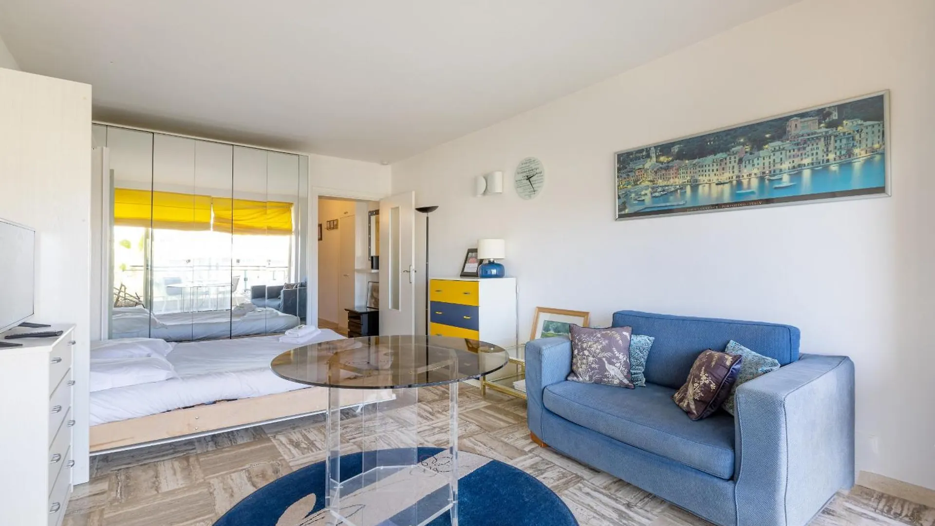 Agence des Résidences - Appartements privés du Grand Hotel - Standard Cannes 0*,  France