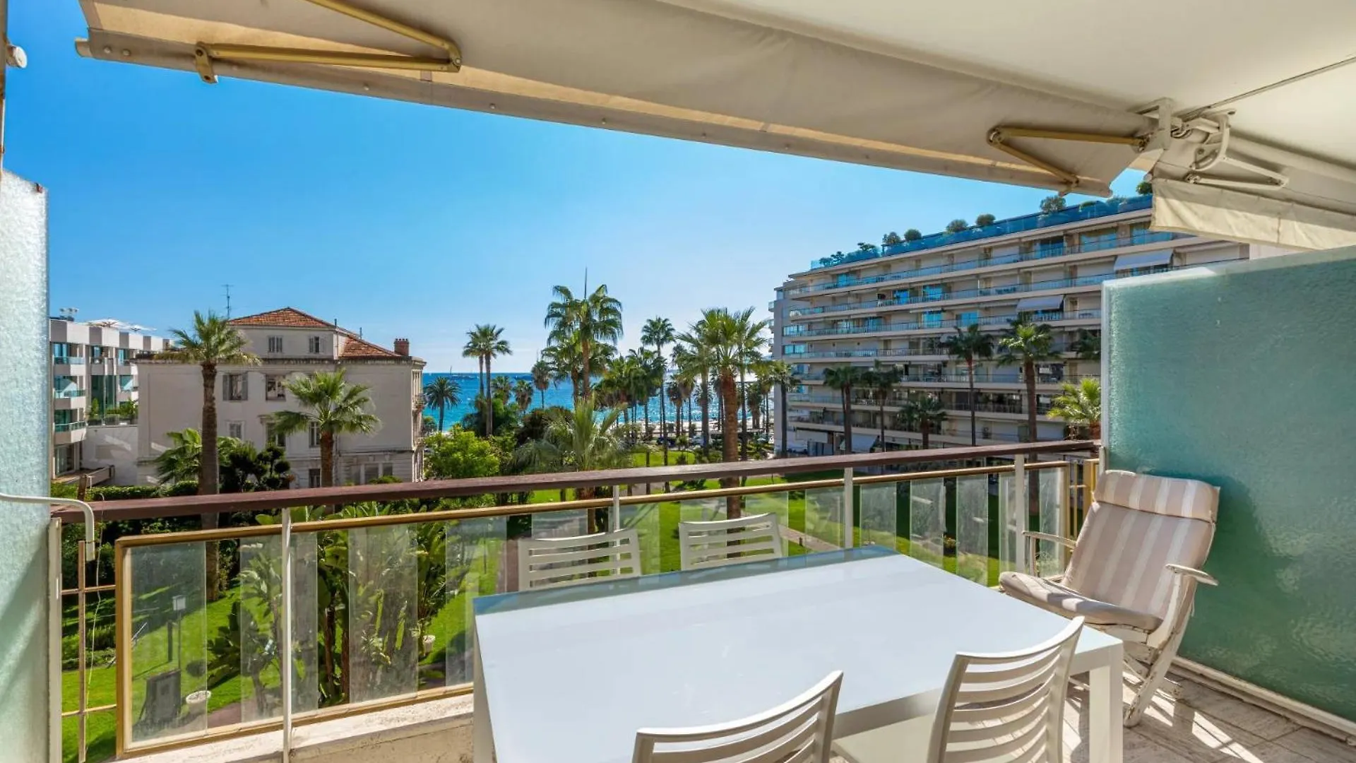 Agence Des Residences Cannes 0*,  France